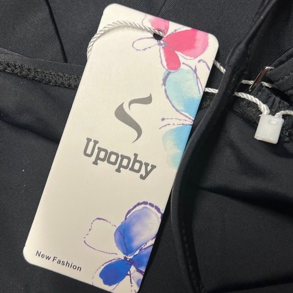 ❤️‍🔥SALE Black ruched one piece swim suite NWT SZ 18 - Picture 4 of 10